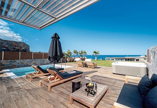 Suite mit Privatpool und Veranda