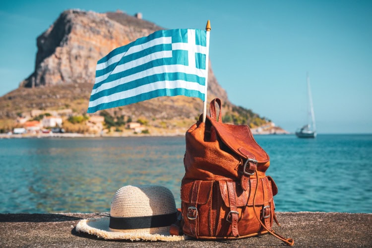 Griechenlandflagge in einem Rucksack